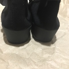 年内価格★新品未使用・クロスストラップ付き靴の画像