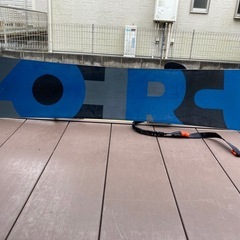 BURTONスノーボードとビンディングの画像