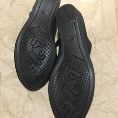 年内価格★新品未使用・クロスストラップ付き靴の画像