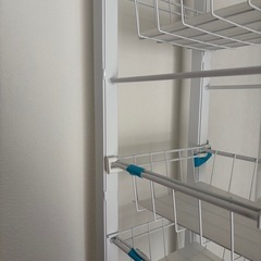 ニトリ　突っ張り壁面収納Nポルダディープ すき間収納(ホワイトウォッシュ)の画像