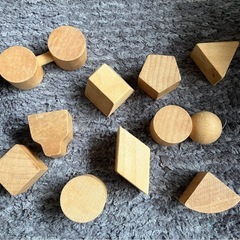 KAWAI★木製玩具★形あわせ★
USEDの画像