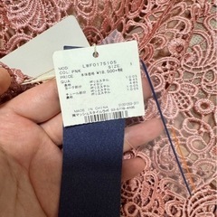 Lily Brown レースフリルワンピース ピンクの画像