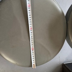 丸い椅子 4脚の画像