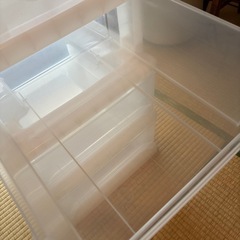 クリア衣装ケースの画像