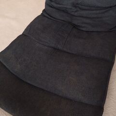 【used】ニトリ・座椅子（ネイビー）の画像