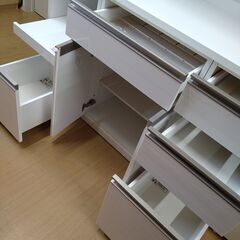 リユースのサカイ浦和店 【G126】★レンジボード 白 ソフトクローズの画像