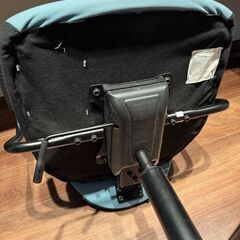 IKEA デスクチェア FLINTAN アームレスト付きの画像