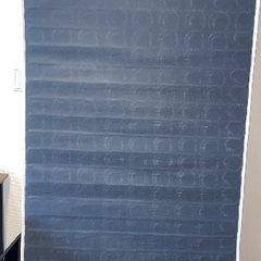 ベッドフレーム黒+マットレス　シングルセットの画像