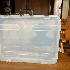 衣装ケースの画像