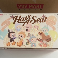 THE MONSTERS Have a Seat ラブブ　ぬいぐるみ　1個の画像