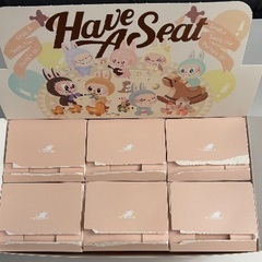 THE MONSTERS Have a Seat ラブブ　ぬいぐるみ　1個の画像