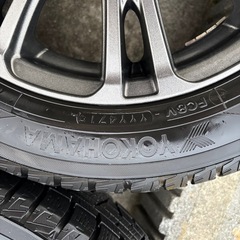 アバティス14インチホイール、スタッドレスの画像