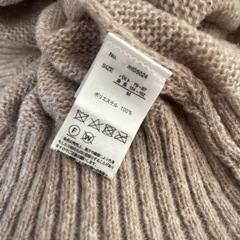 ニットワンピmの画像