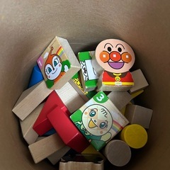 アンパンマン　筒入り積み木
の画像