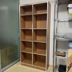 本棚 幅85*奥行30*高さ180cm きれいですの画像
