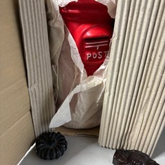 郵便ポスト貯金箱の画像