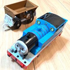 ぐるぐるまわそう！トーマスとマーリンの石炭ホッパーセットの画像