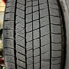 バリ溝スタッドレスタイヤホイールセット4本の画像