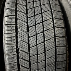 バリ溝スタッドレスタイヤホイールセット4本の画像