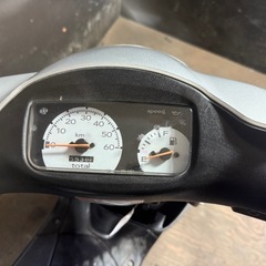 ★支払総額3.0万円★定休日なし！いつでも現車確認可能です！ スズキ レッツ2 シルバー CA1PA 人気のレッツ2！ ２ストのためオイル注ぎ足すだけ！ バッテリー新品！ 激安原付！の画像