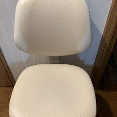 子ども用 学習椅子の画像