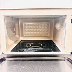 ★SALE!! 大特価!! ☆江別市『かいとるどう』★【2021年製】Haier ハイアール フラットレンジ ホワイト 18L JM-FH18H-W ヘルツフリーの画像