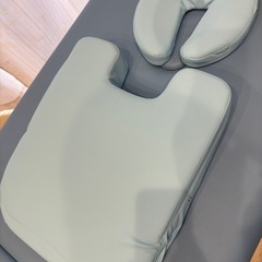 ほぼ新品　折りたたみ治療ベッドの画像