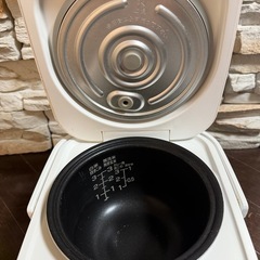 マイコン炊飯ジャー2020年製☆美品☆3合炊きの画像