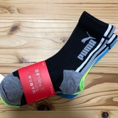 新品未使用　プーマ　ソックス　19〜21センチの画像
