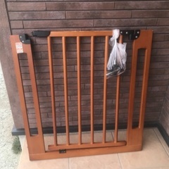 木製の安全柵です。の画像