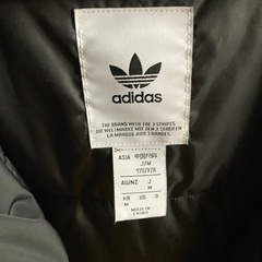 adidasオリジナルスの画像
