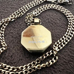 ポリス ネックレスの画像