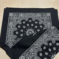 HAV-A-HANK 黒バンダナ　166×113cmの画像