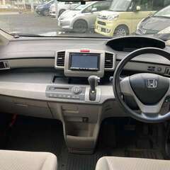 【車検新規2年取得！コミコミ価格】H25年　フリード　59.8万円　の画像