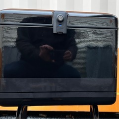 JMS NEW
ラゲージLボックス B-26 黒 マット付(底面ウレタンスポンジ) 汎用 セキュリティ仕様(鍵番号違い) B-26BSL-Mの画像