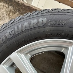 中古　スタットレスタイヤ 4本　205/65 R16の画像