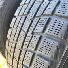 スタッドレスタイヤホイール4本175/70R14の画像