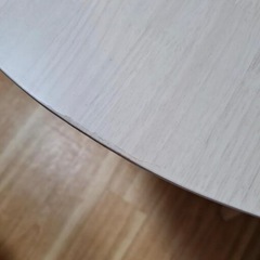 ダイニングテーブルの画像