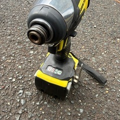 今や懐かしの日立インパクトドライバーの画像