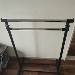 ステール製ハンガーラックの画像
