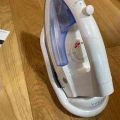 日立 コードレススチームアイロンの画像