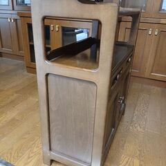 カリモク　の画像