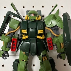 MGガンダムプラモデル素ぐ組み立て品、現状品、ジャンク品扱い！部品取り用の画像