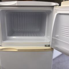 SANYO ノンフロン直冷式冷凍冷蔵庫 SR-YM110(W) 2011年製 通電動作確認済の画像