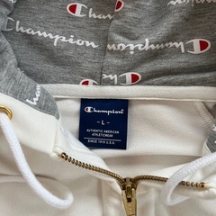 Champion パーカーの画像