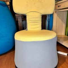 回転ゲーミングチェア リクライニング14段階 座椅子 低座面
の画像