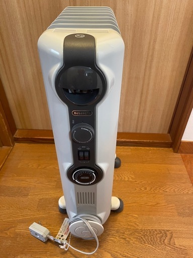 デロンギ オイルヒーター アンティーク 廃盤品、希少】DeLonghi デロンギ オイルヒーター レトロデザイン