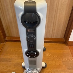 デロンギ　オイルヒーター　HJ0812の画像