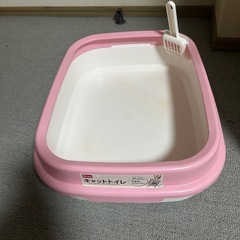 (引き取り限定)猫用トイレ2個！の画像