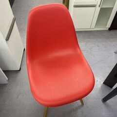 シェルチェア 高さ82×幅46×奥行54㎝ 赤 レッド ダイニングチェア イス 札幌市手稲区の画像